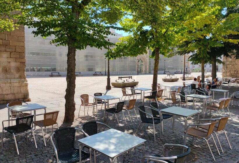 بنسيون Hostal Boreal Mistral