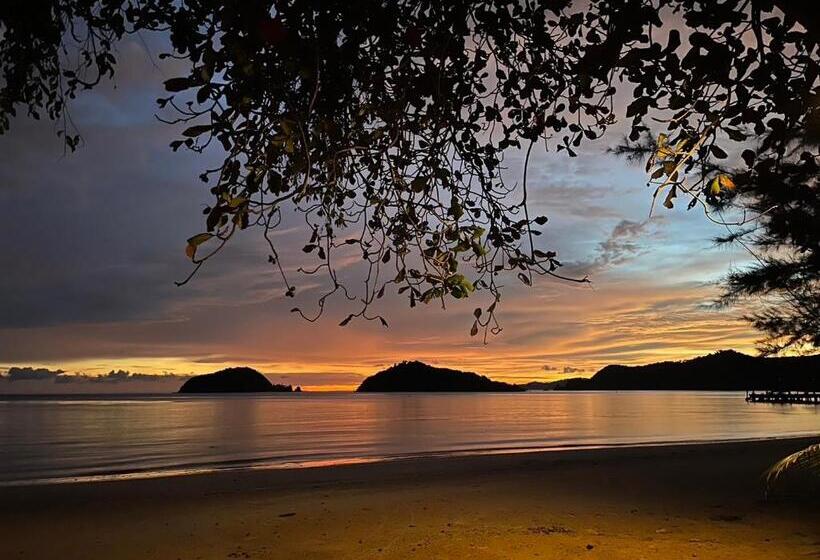 渡假胜地 Baan Koh Mak