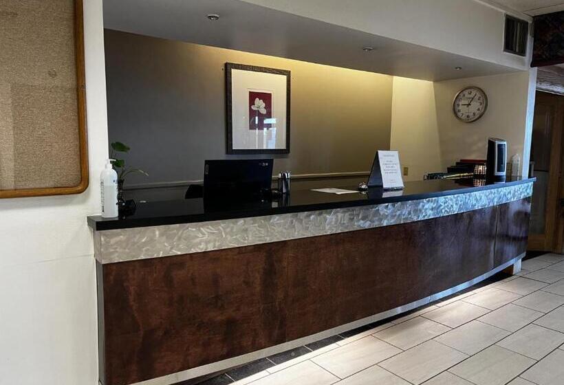 هتل Budget Inn Laramie