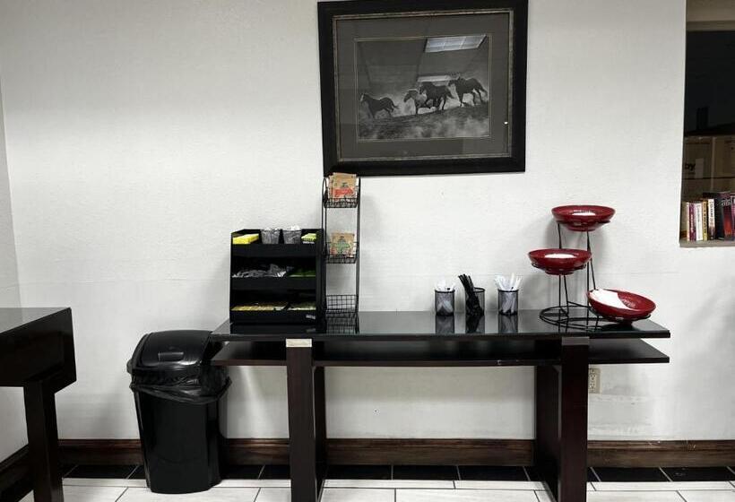 هتل Budget Inn Laramie