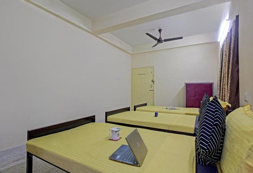 בית מלון כפרי Oyo 76941 Grace Residencypondicherry