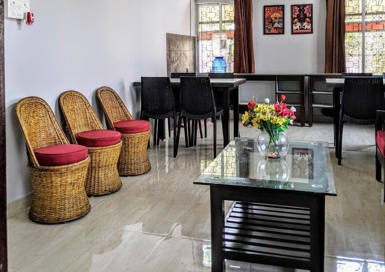 펜션 Townhouse   The Urban Inn