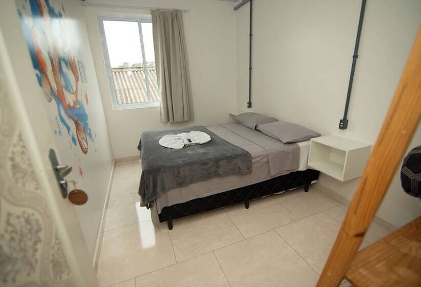 Araucária Hostel E Pousada