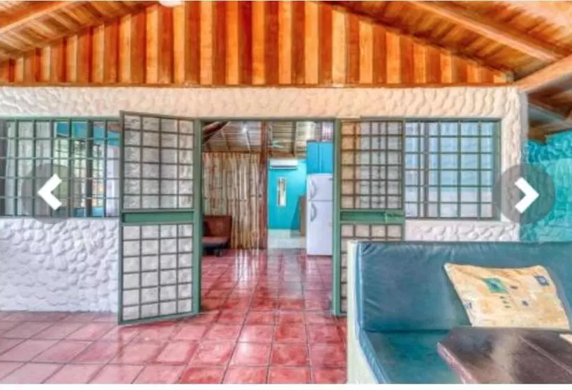 تختخواب و صبحانه Most Animal Friendly Place On Earth Casa Geraldo