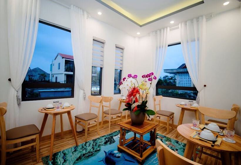 تختخواب و صبحانه Hoian Royal Villa