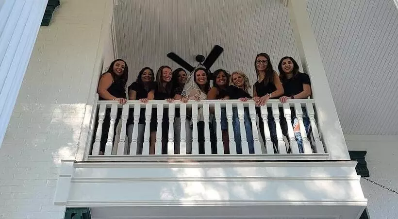 Belle Louise Historic Bed & Breakfast