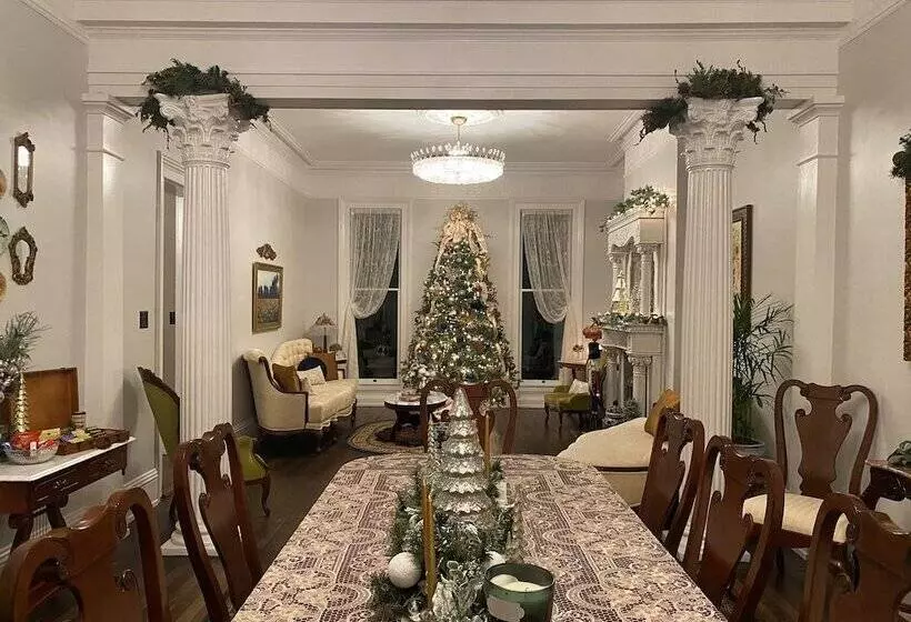 Belle Louise Historic Bed & Breakfast