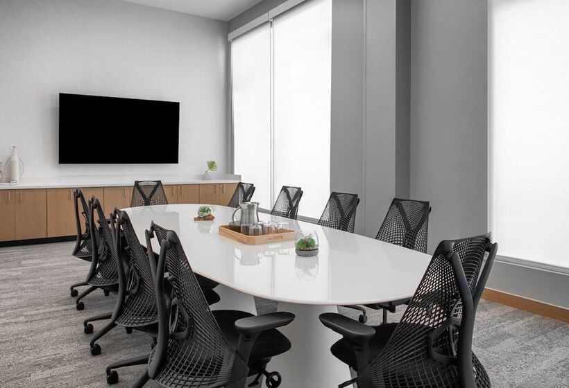 فندق Element Tampa Midtown