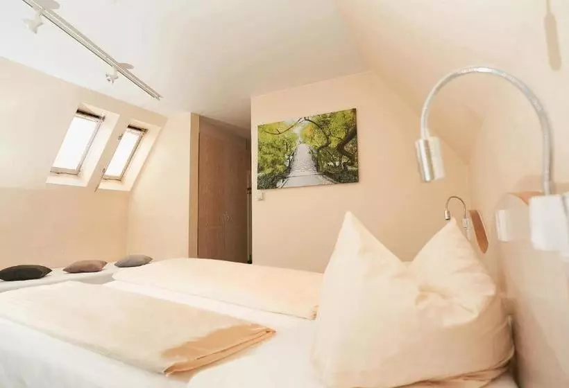 Hotelli Gästehaus Lauergasse39