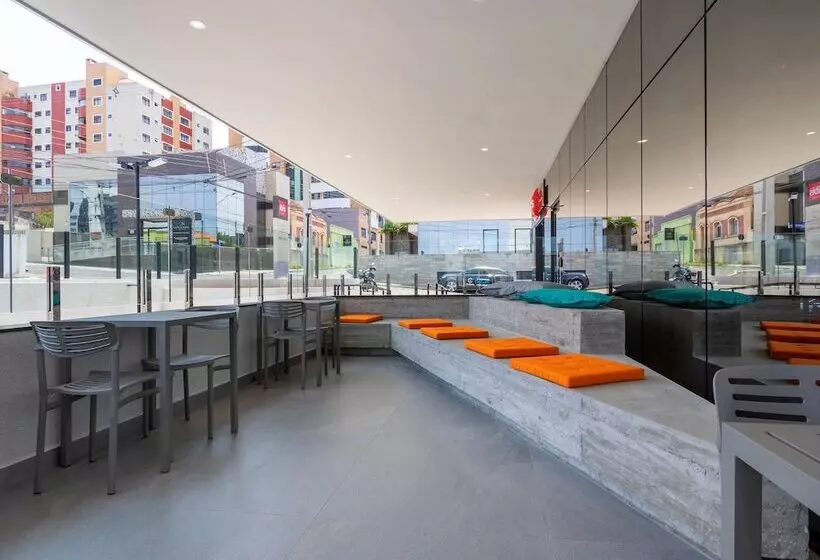 ホテル Ibis Ponta Grossa