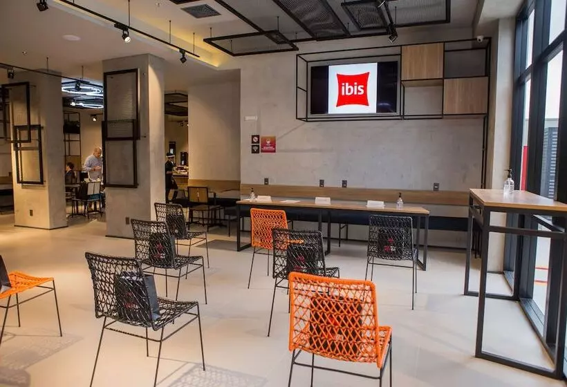 ホテル Ibis Ponta Grossa