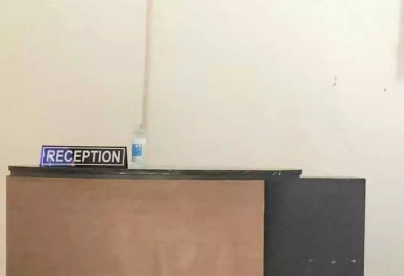 ホテル Royal Mas Hayam Wuruk