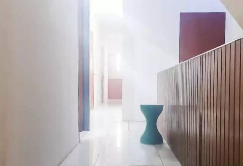 ホテル Royal Mas Hayam Wuruk