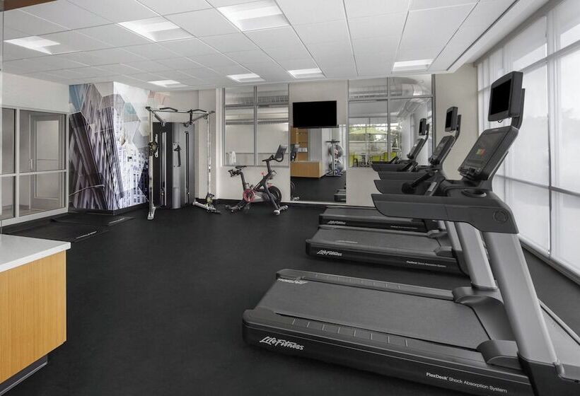 Отель Springhill Suites By Marriott East Rutherford Meadowlands Carlstadt