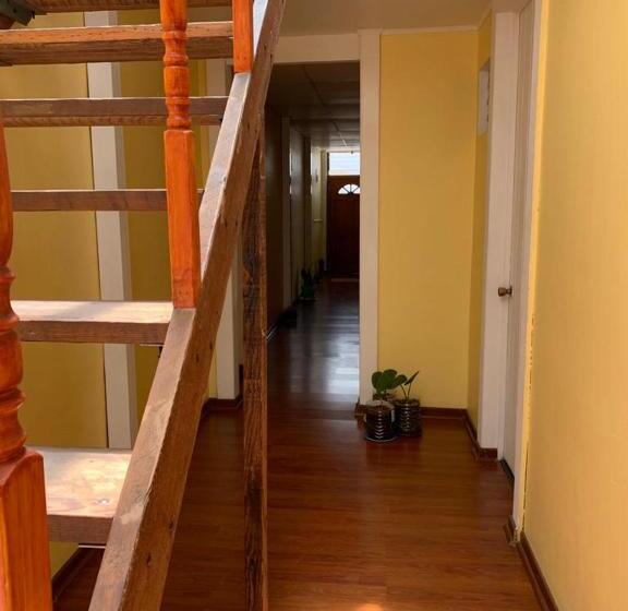 پانسیون Hostal Iria