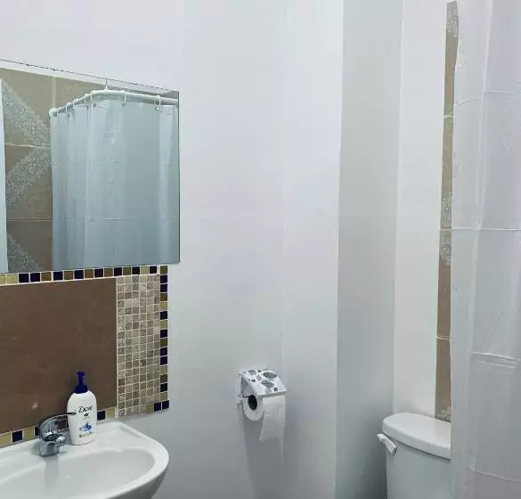 پانسیون Hostal Iria