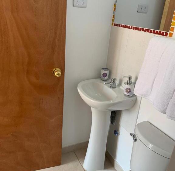 پانسیون Hostal Iria