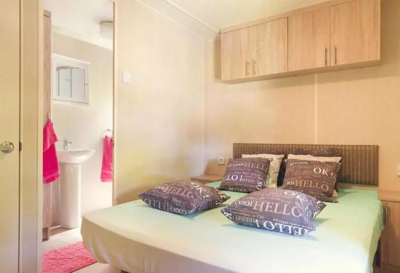 リゾートホテル Mobile Home 4p