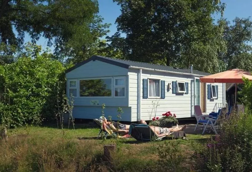 リゾートホテル Mobile Home 4p