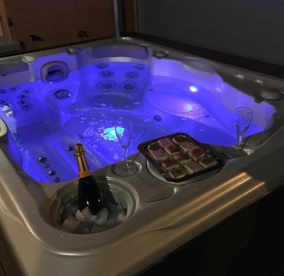 مبيت وإفطار Chambre D Hôte Clos Des Mandrieres