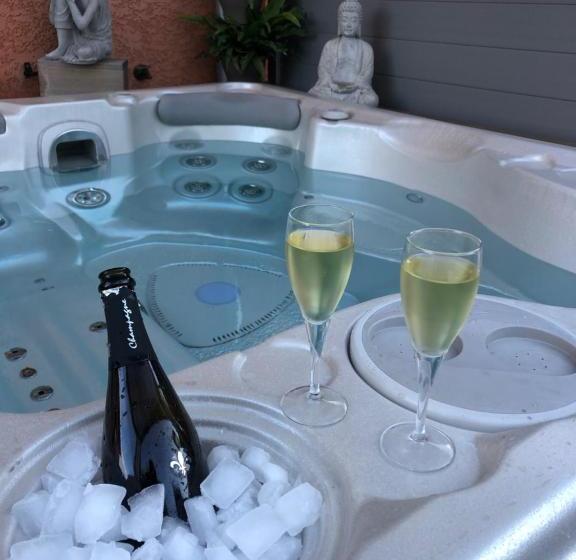 مبيت وإفطار Chambre D Hôte Clos Des Mandrieres