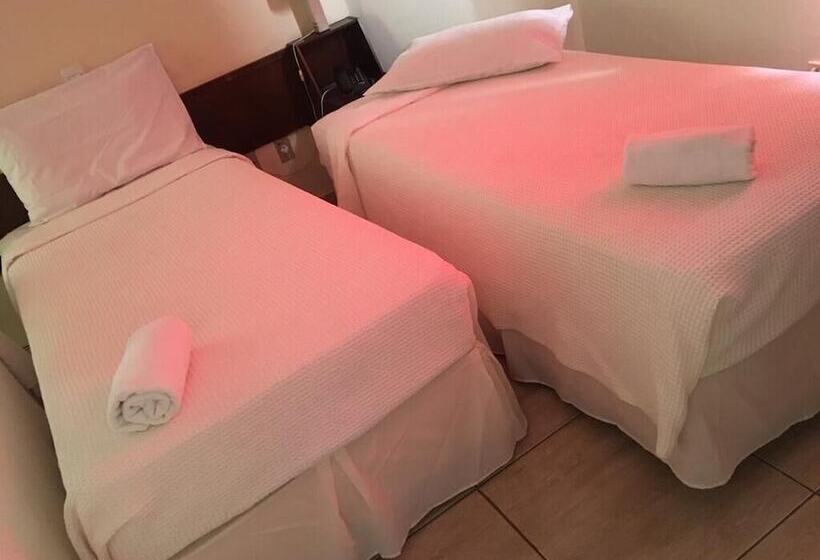 Binder Hotel Mogi Guaçu