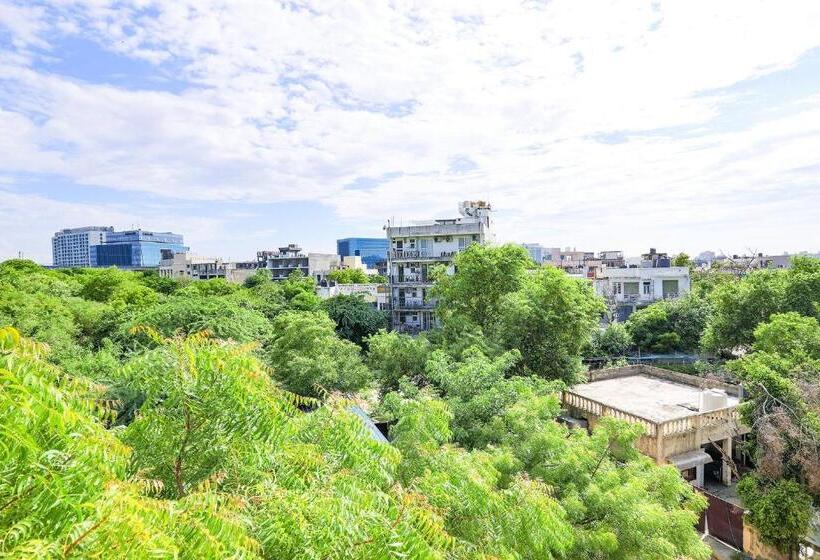 Fabhotel Aravali Suites