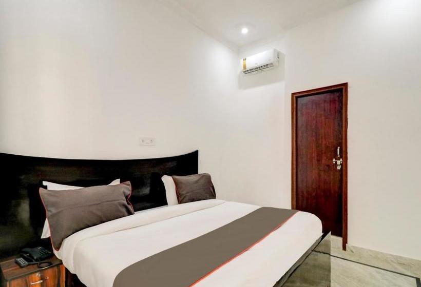 ホテル Collection O Bj Residency Near Botanic Garden Of Indian Republic