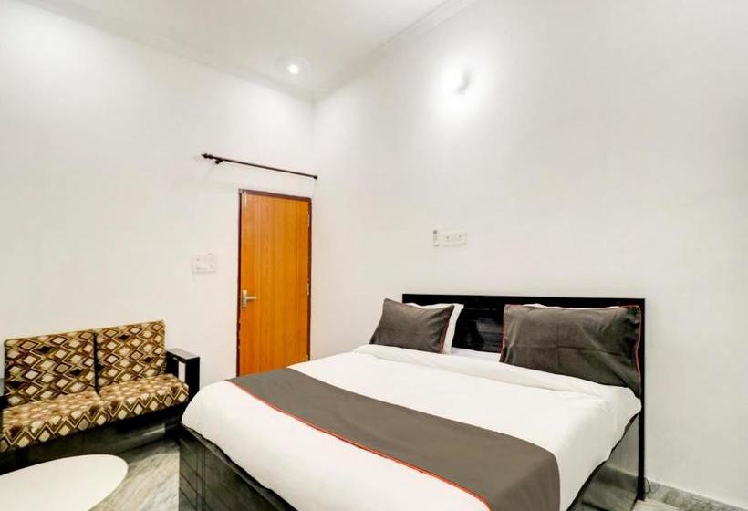 ホテル Collection O Bj Residency Near Botanic Garden Of Indian Republic