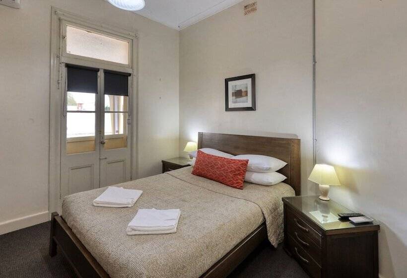 酒店 Commercial Travellers House