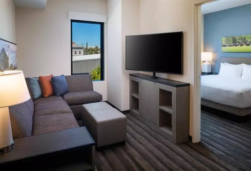 هتل Hyatt House Tallahassee Capitol University