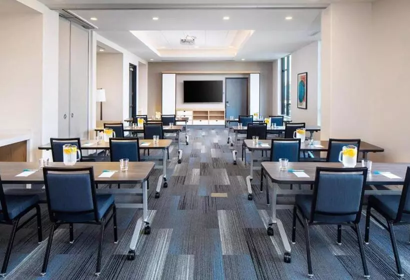 هتل Hyatt House Tallahassee Capitol University