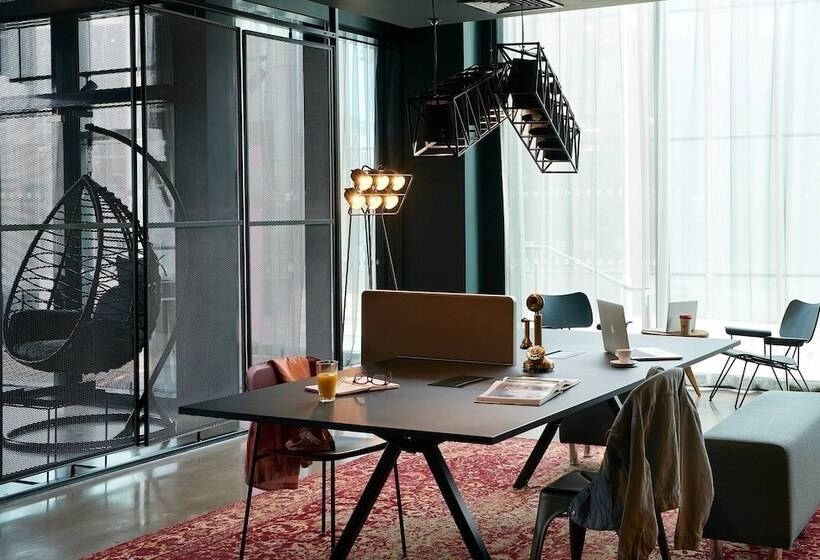 ホテル Moxy Chester