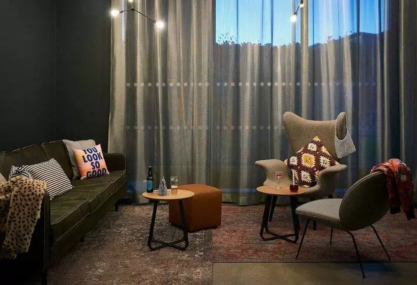 ホテル Moxy Chester