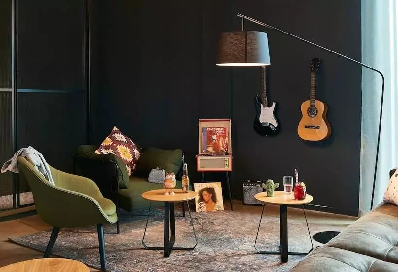 ホテル Moxy Chester