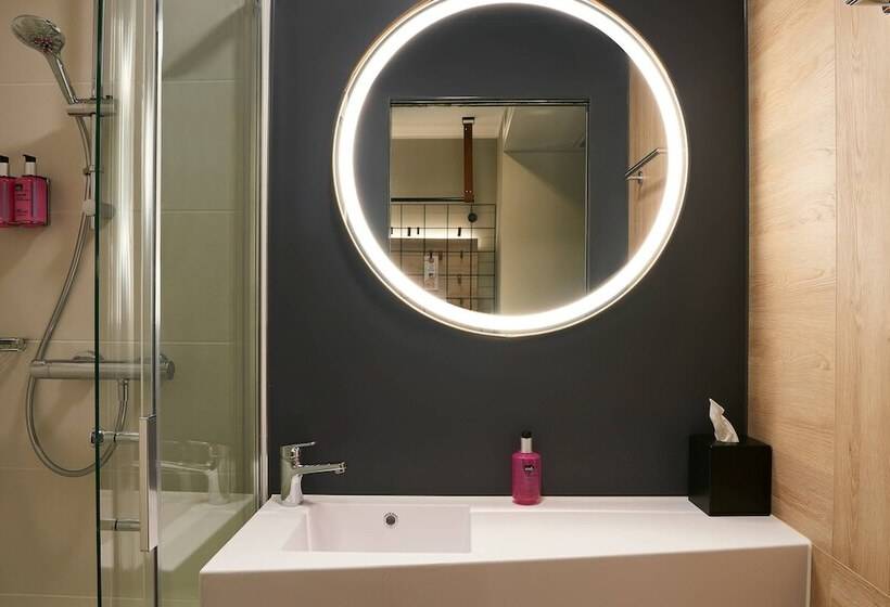 ホテル Moxy Chester