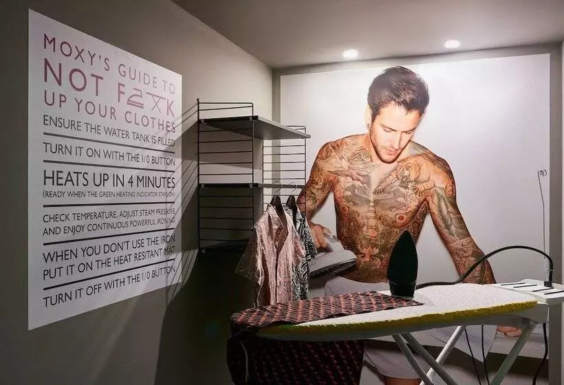 ホテル Moxy Chester