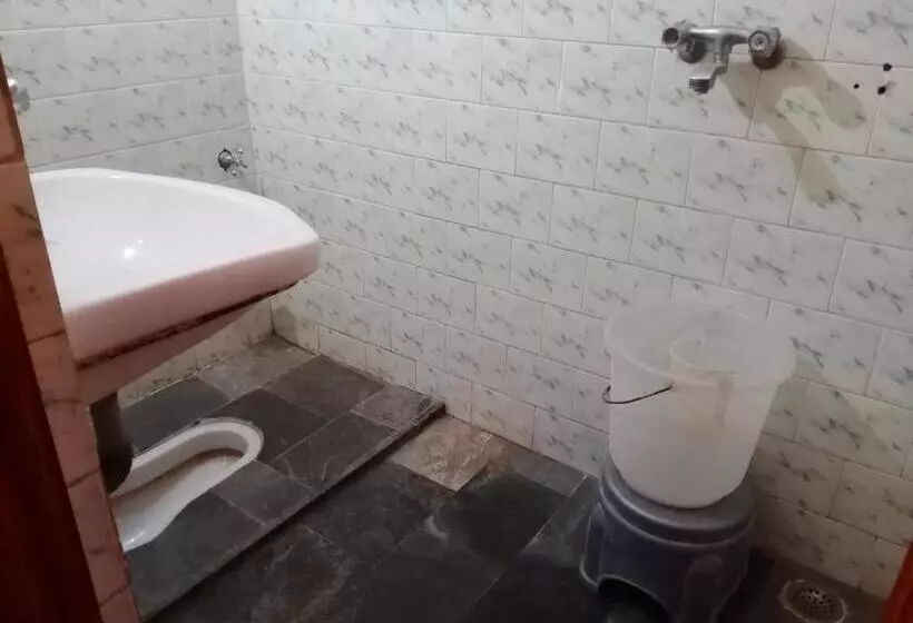 ホテル Mrignayani