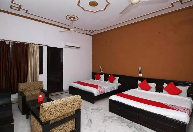 ホテル Oyo 28193 Navya Inn