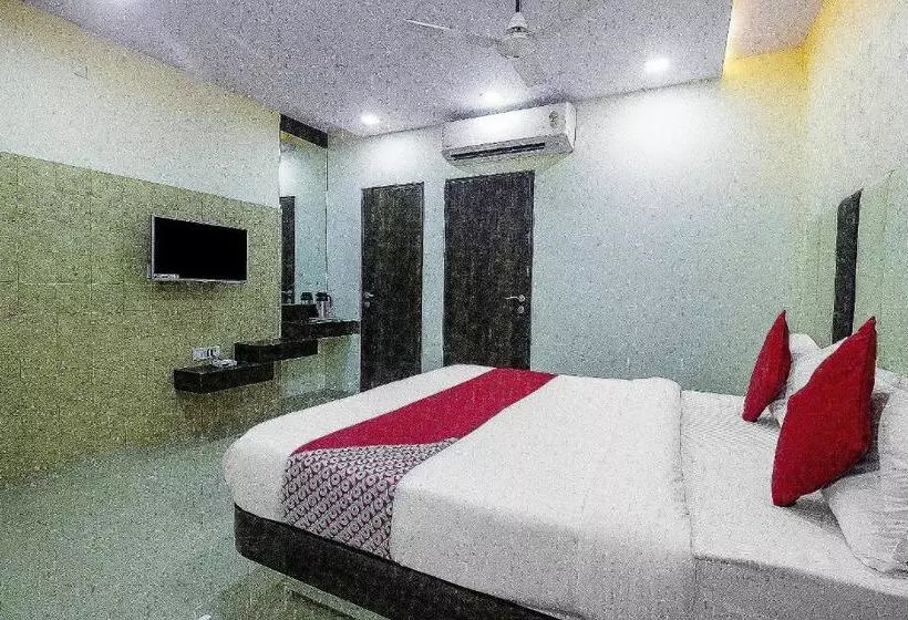 Hotelli Flagship 76385  Samrat Palace  Moca