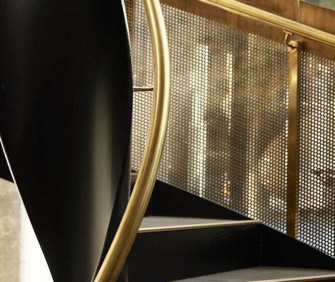 Quincy Hotel Melbourne