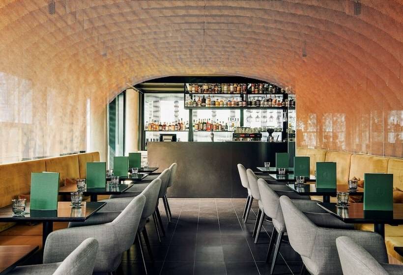 Quincy Hotel Melbourne