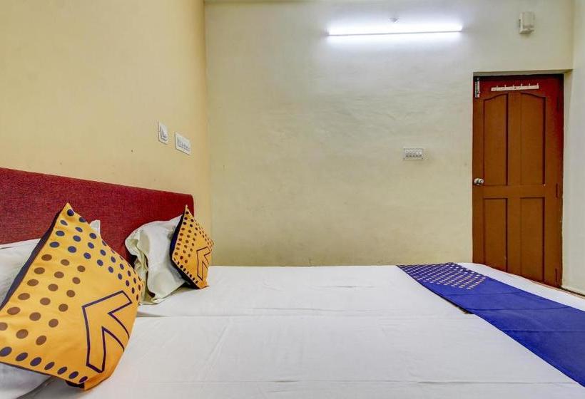 فندق Spot On 76536 Silver House