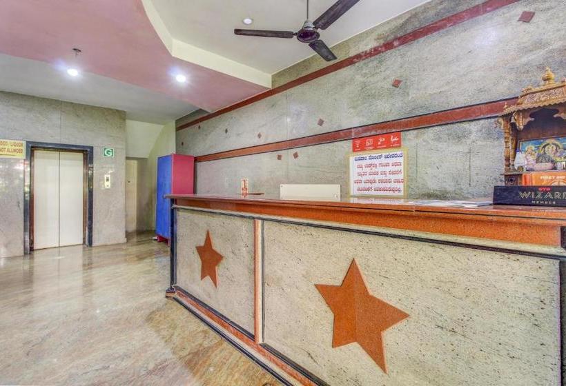 فندق Spot On 76536 Silver House