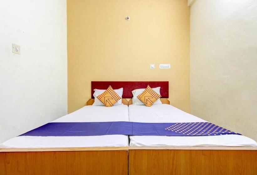 فندق Spot On 76536 Silver House