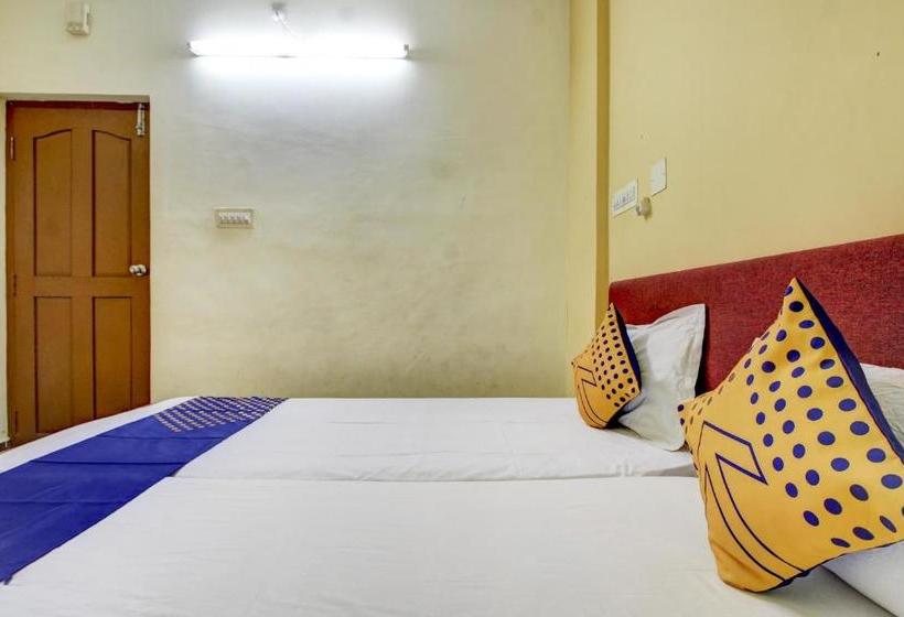 فندق Spot On 76536 Silver House