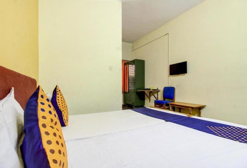 فندق Spot On 76536 Silver House