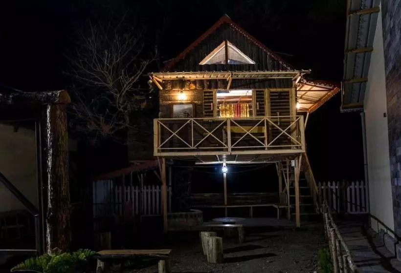 Hotelli Tiger Fall Eco Resort