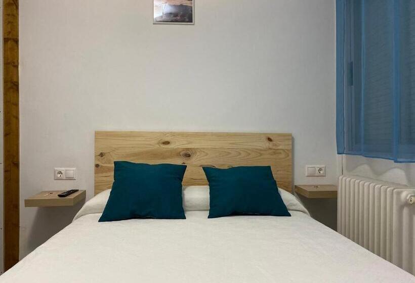 פנסיון Hostal Grimaldos