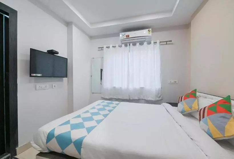 Majatalo Oyo Home 48030 Comfortable Stay Newtown